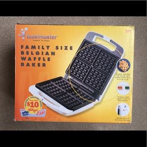 Belgian waffle maker